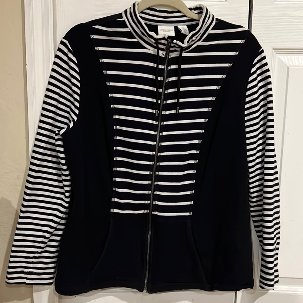 NWOT Woman’s Weekend’s by Chico’s Size 2 Jacket